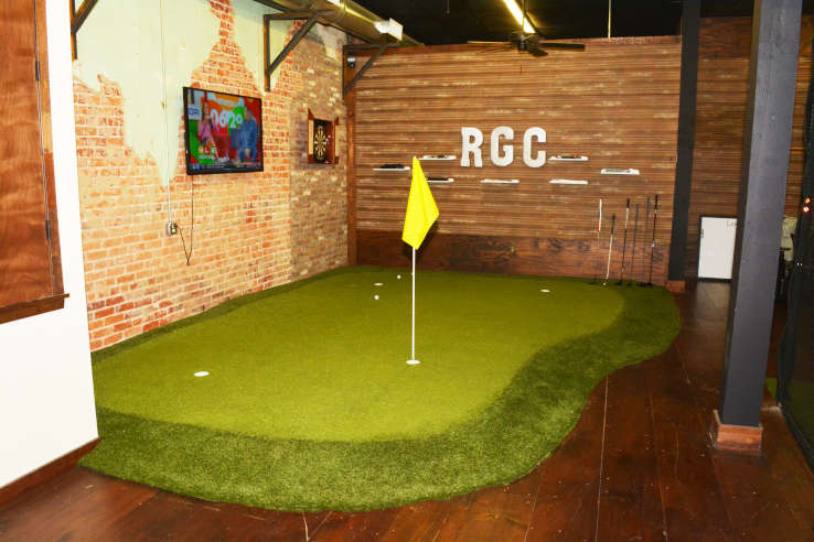 San Francisco Indoor Putting Green