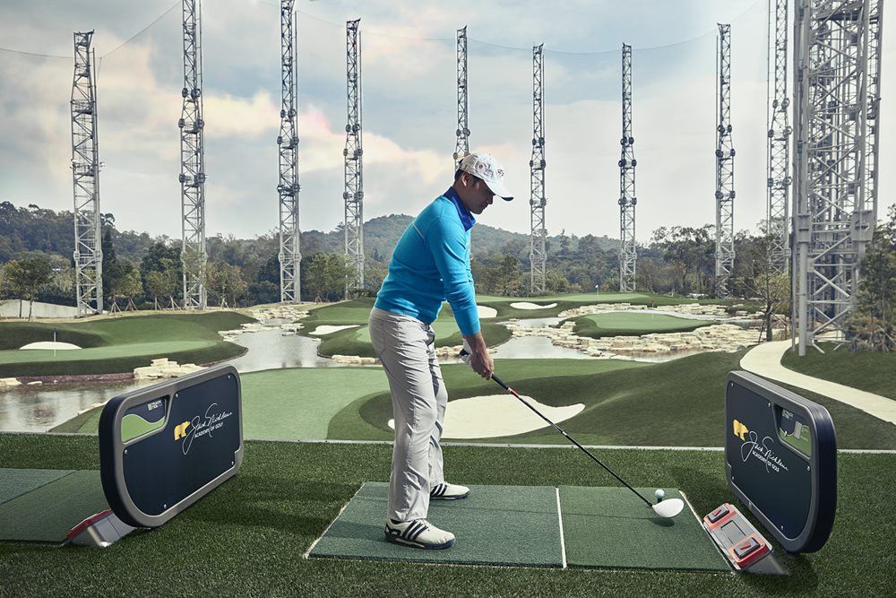 San Francisco Golfer on synthetic grass tee box